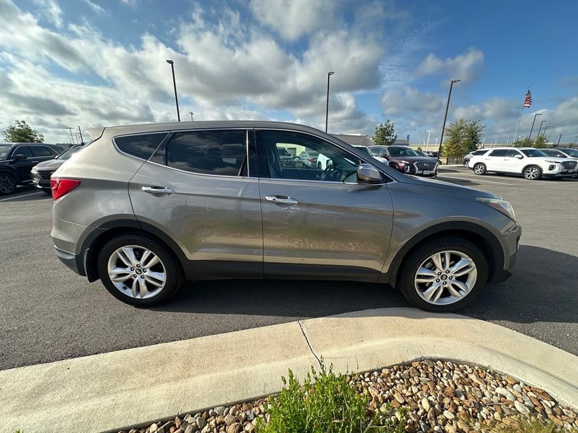 2013 Hyundai Santa Fe - Image 3