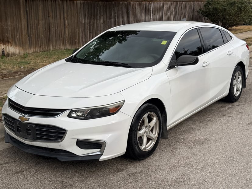 2016 Chevrolet Malibu - Image 1