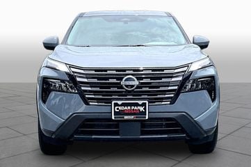 2026 Nissan Rogue - Image 2