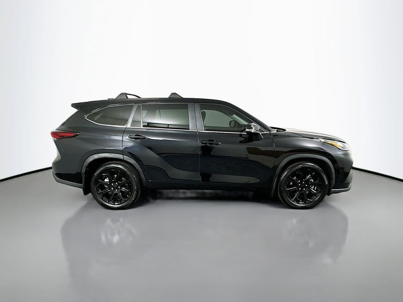 2024 Toyota Highlander - Image 2