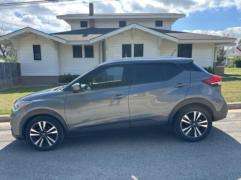 2020 Nissan Kicks - Image 1