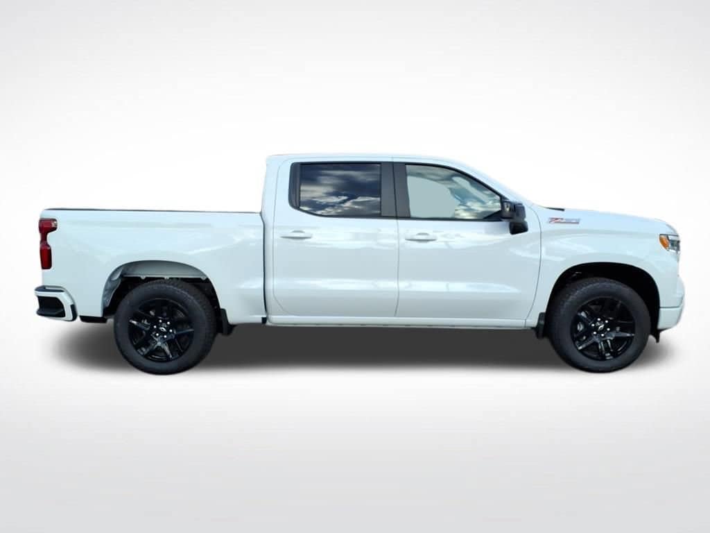 2026 Chevrolet Silverado 1500 - Image 2