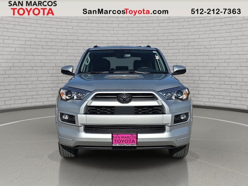 2023 Toyota 4runner - Image 2