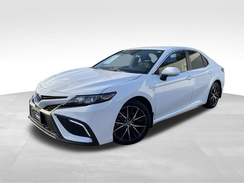 2023 Toyota Camry - Image 1