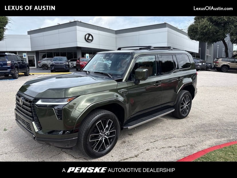 2026 Lexus GX - Image 2