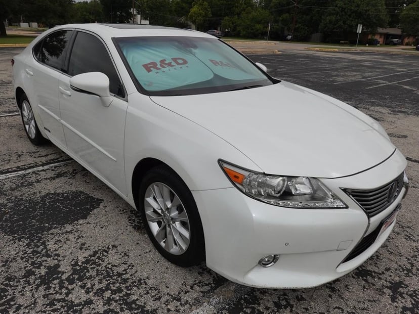 2014 Lexus ES 300h Hybrid - Image 1