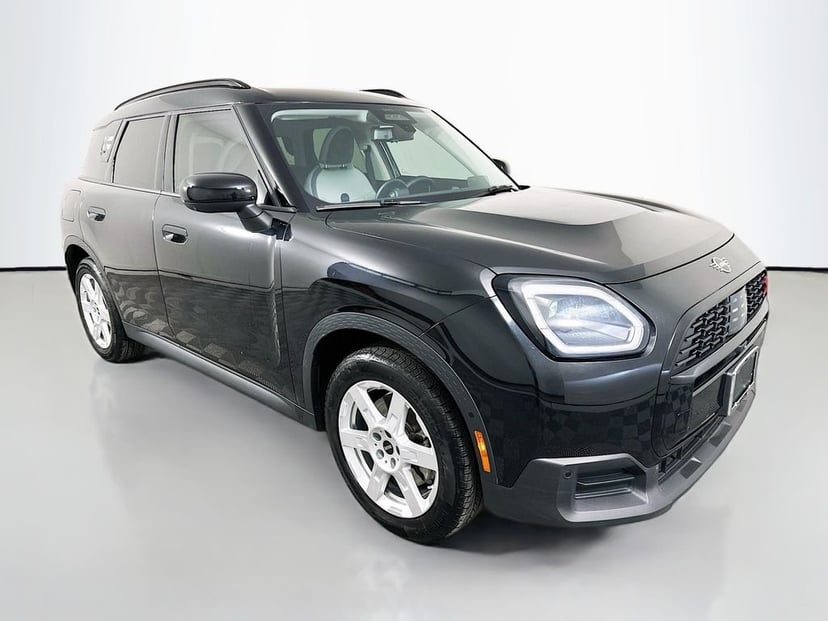 2025 MINI Cooper S Countryman Signature Plus 4D Sport Utility Black - Image 1