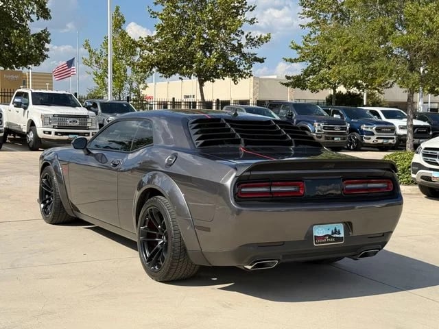 2021 Dodge Challenger - Image 3