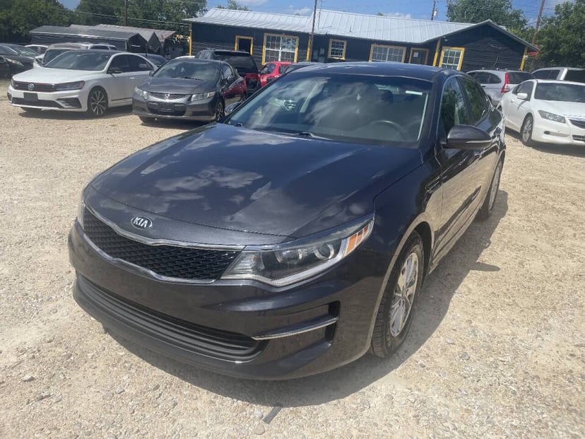 2017 Kia Optima - Image 1