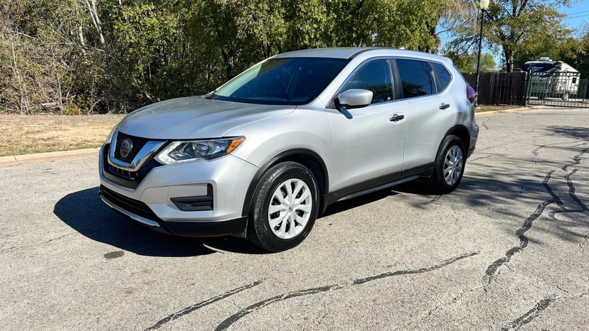 2018 Nissan Rogue - Image 1