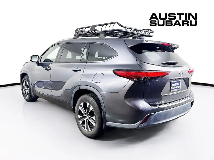 2020 Toyota Highlander - Image 3