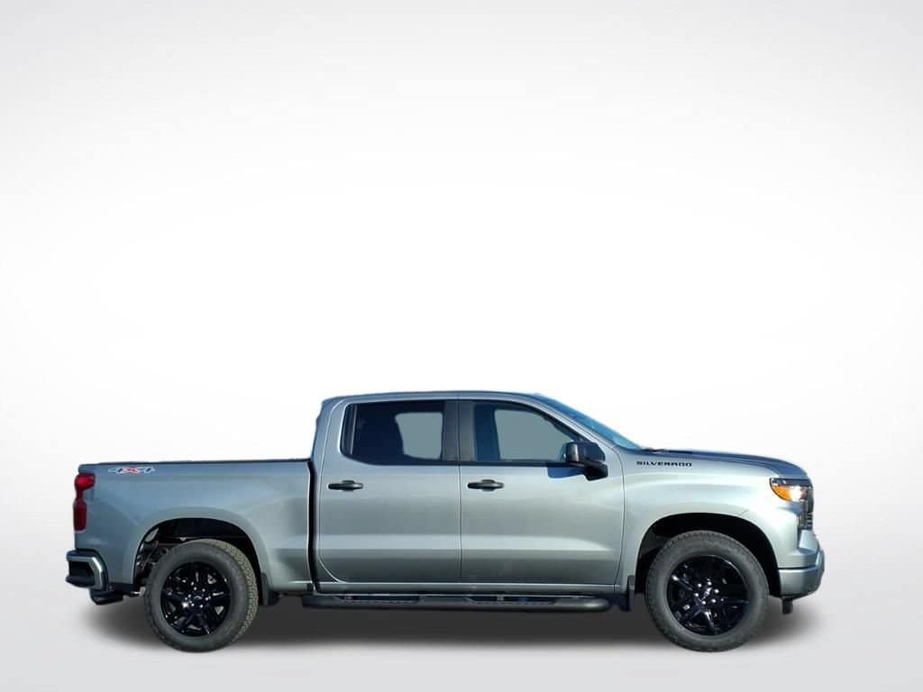2026 Chevrolet Silverado 1500 - Image 1