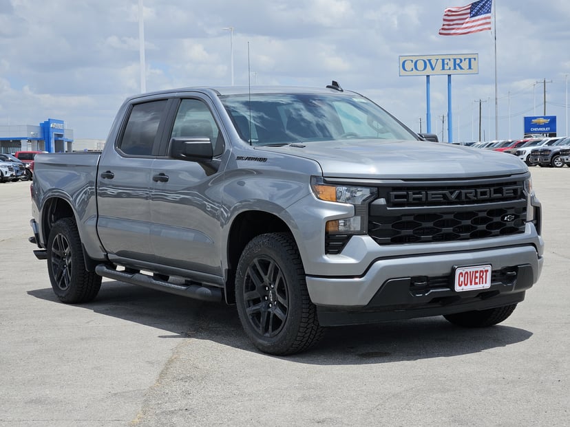 2026 Chevrolet Silverado - Image 2