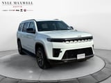 2026 Jeep Grand Wagoneer - Preview 2