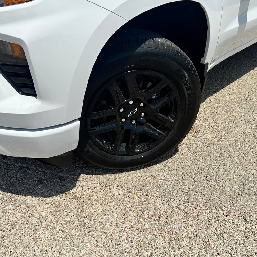 2026 Chevrolet Silverado 1500 - Image 2