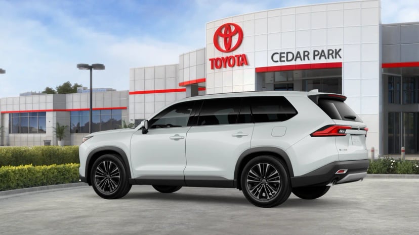 2026 Toyota Grand Highlander - Image 3
