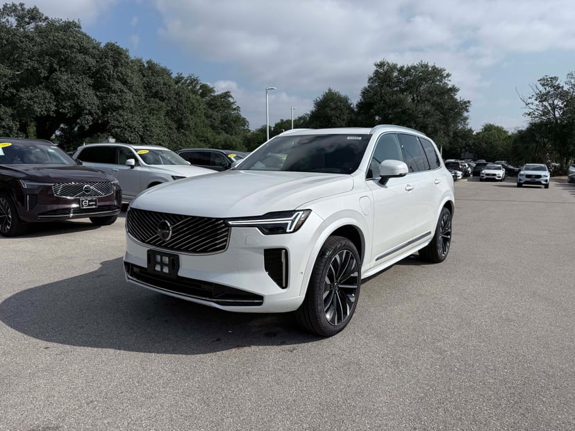 2026 Volvo XC90 - Image 1