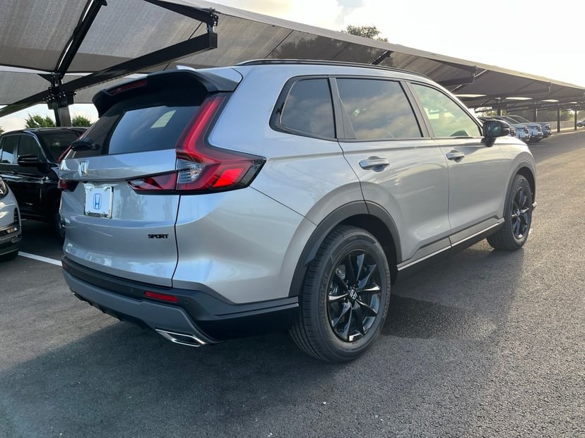 2026 Honda CR-V - Image 3