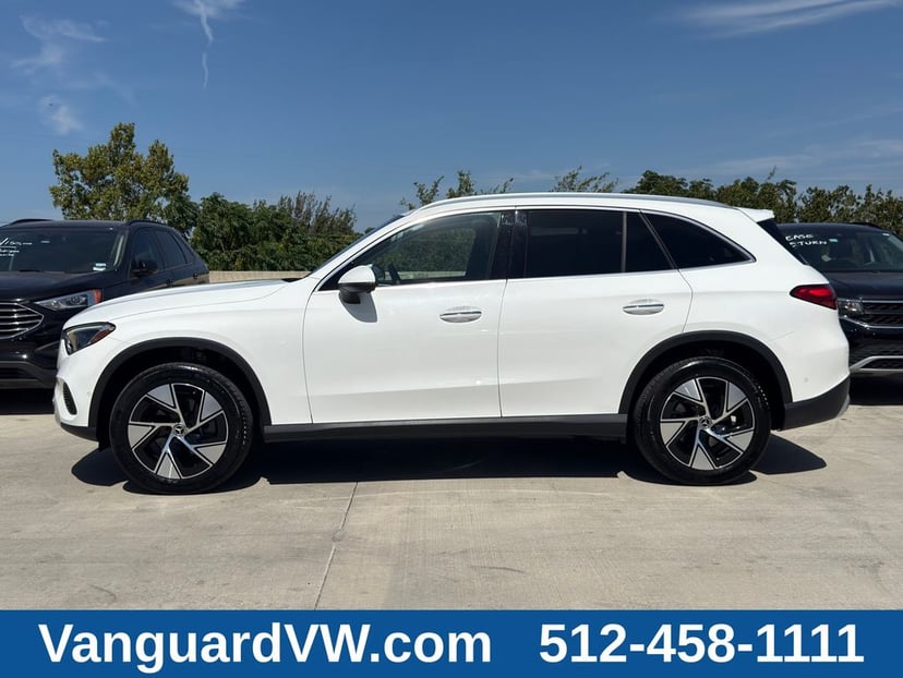 2024 Mercedes-Benz GLC - Image 2