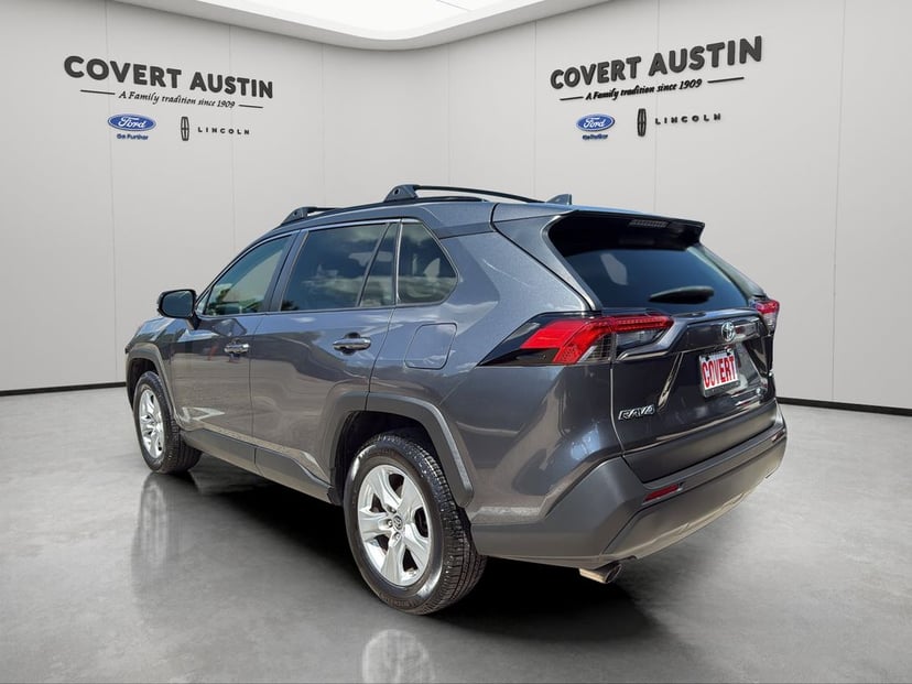 2019 Toyota RAV4 - Image 3