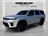 2026 Jeep Grand Wagoneer - Preview 3
