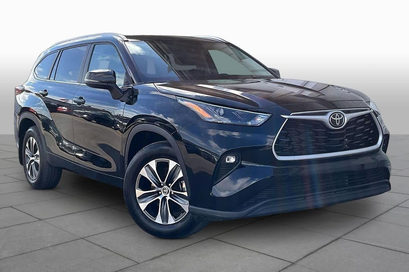 2026 Toyota Highlander - Image 1