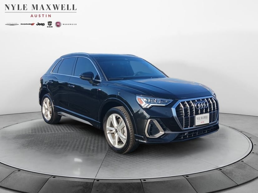 2024 Audi Q3 - Image 2