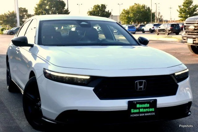 2023 Honda Accord Hybrid Sport-L 4D Sedan Platinum White Pearl - Image 1