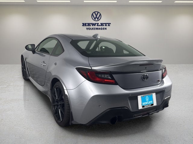 2023 Toyota GR86 - Image 3