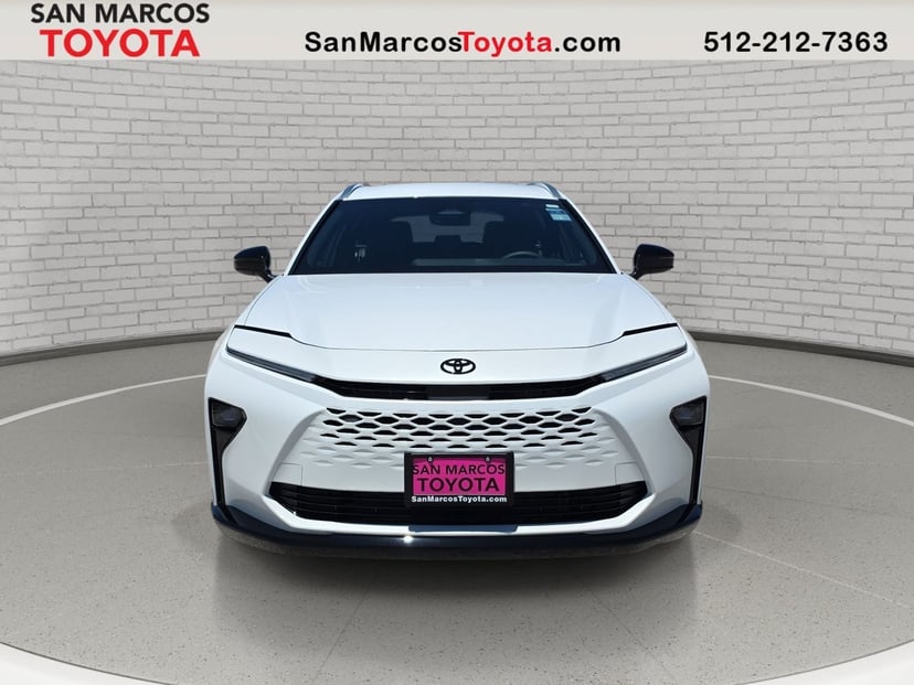 2026 Toyota Crown Signia - Image 2