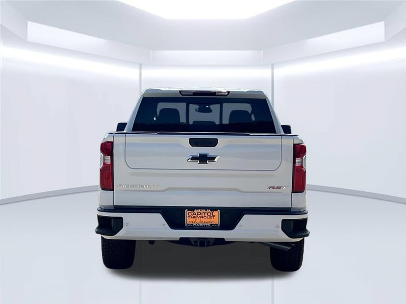 2026 Chevrolet Silverado 1500 - Image 2