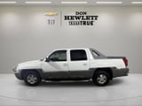 2002 Chevrolet Avalanche - Preview 3