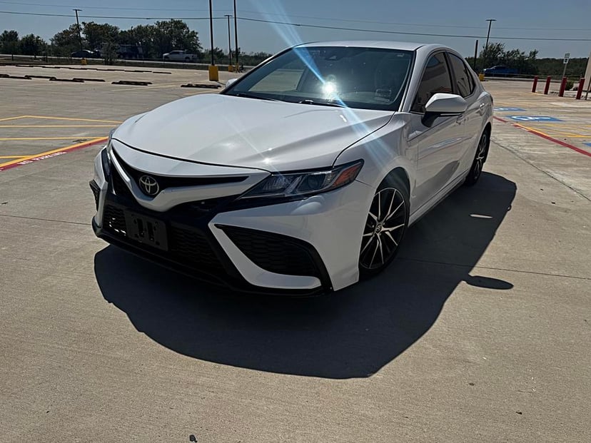2023 Toyota Camry - Image 1