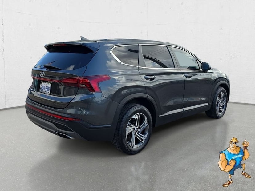 2023 Hyundai Santa Fe - Image 3