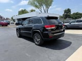 2017 Jeep Grand Cherokee - Preview 3