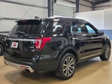 2017 Ford Explorer - Preview 4