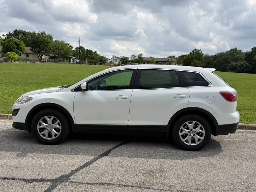 2011 Mazda CX-9 - Image 2