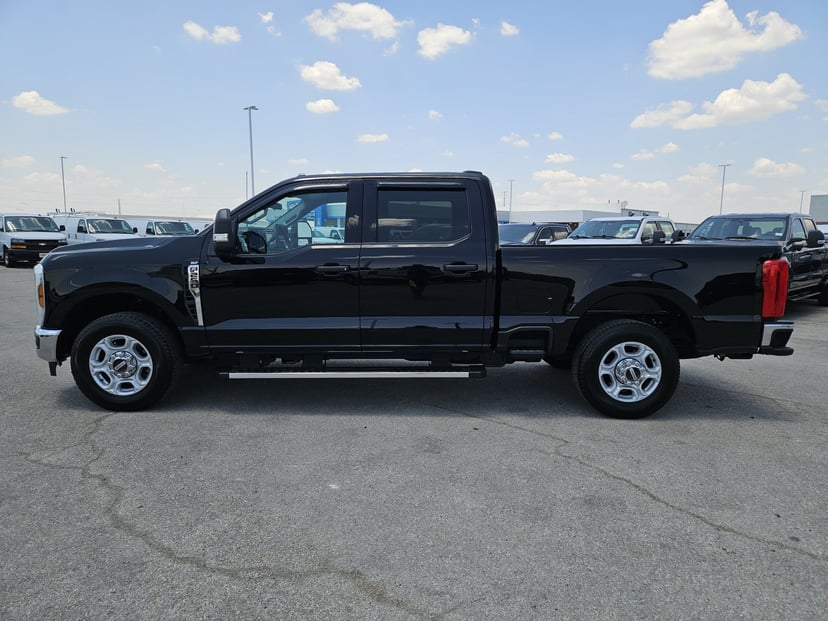2026 Ford F-250 - Image 2