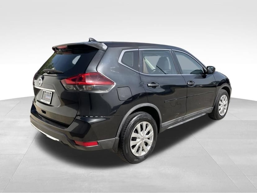 2018 Nissan Rogue - Image 3