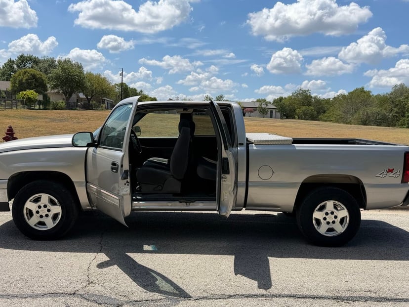 2006 Chevrolet Silverado 1500 - Image 1