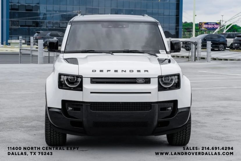 2026 Land Rover Defender - Image 2