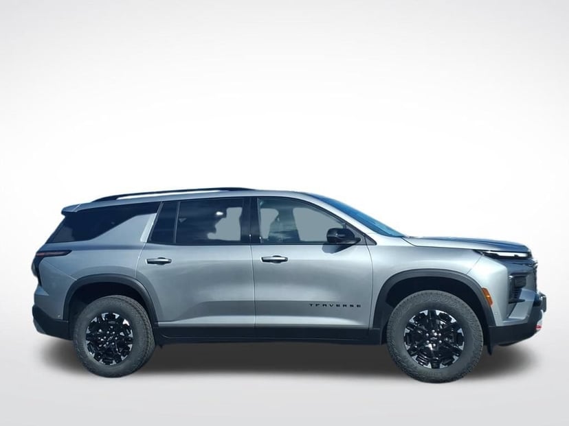 2027 Chevrolet Traverse - Image 1
