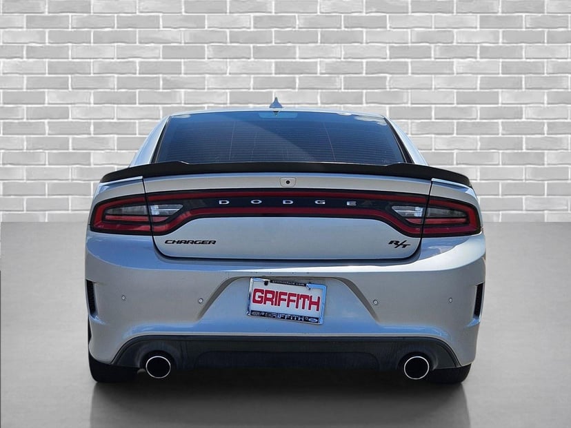 2019 Dodge Charger - Image 2