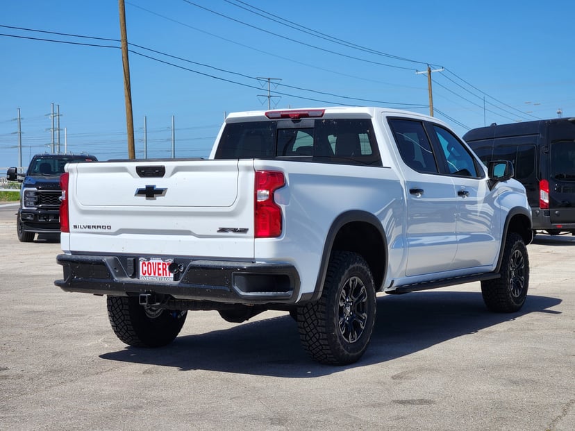 2026 Chevrolet Silverado - Image 3