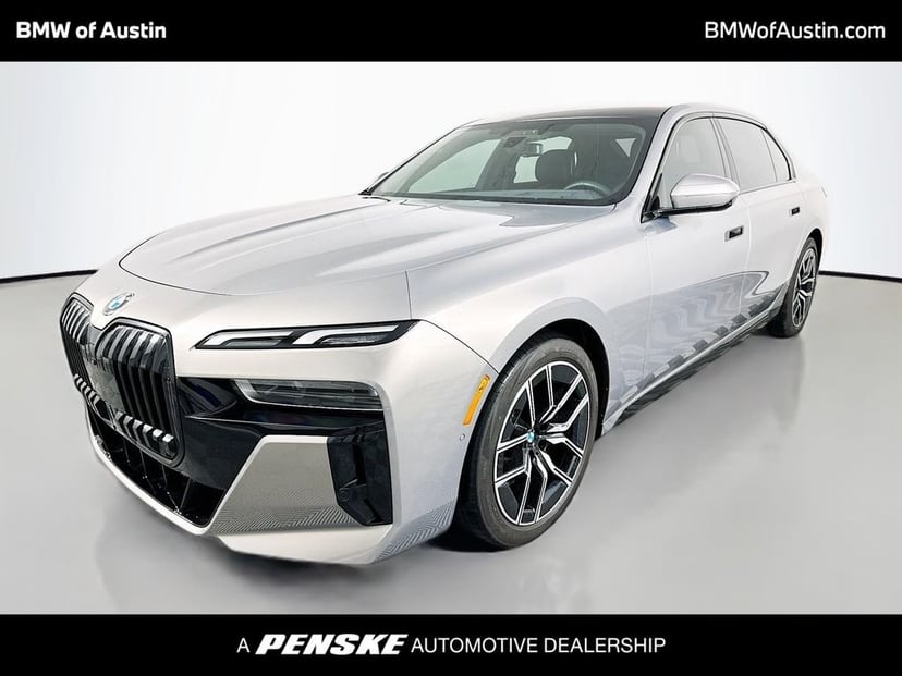 2023 BMW 7 Series - Image 2