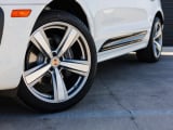 2026 Porsche Macan - Preview 12
