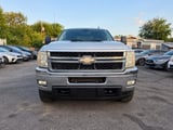 2011 Chevrolet Silverado 2500 HD - Preview 3