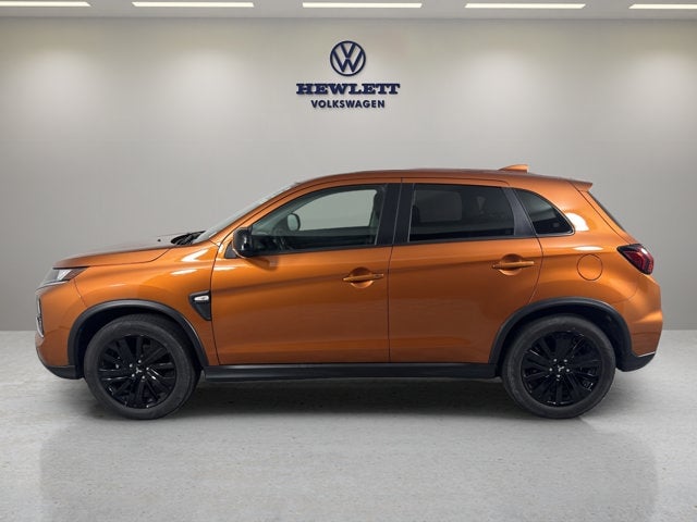 2025 Mitsubishi Outlander Sport - Image 2