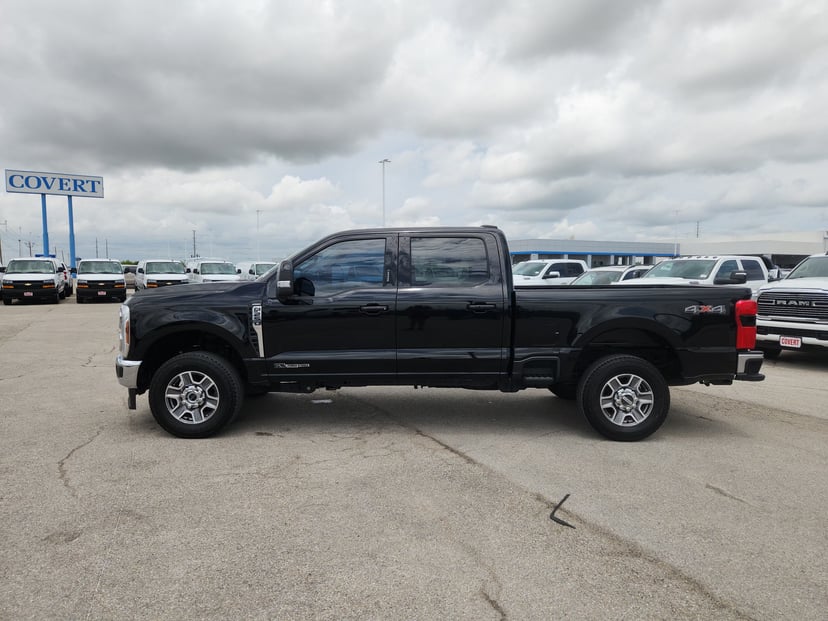 2024 Ford F-250 - Image 3