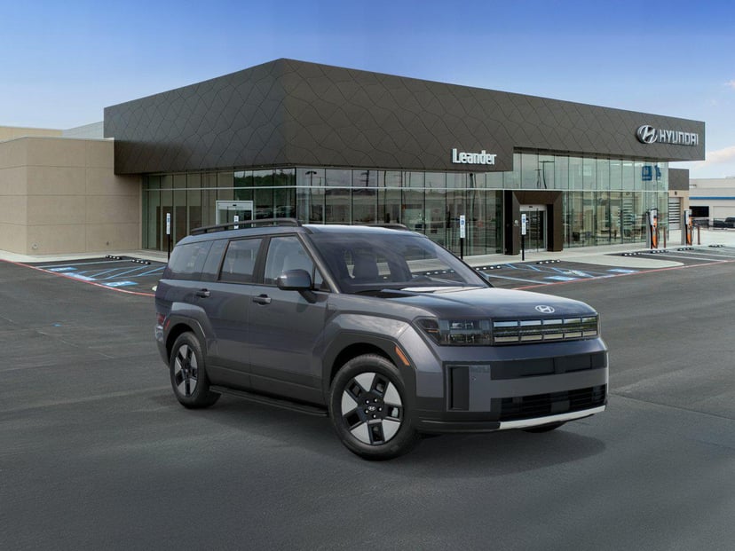 2026 Hyundai Santa Fe - Image 2